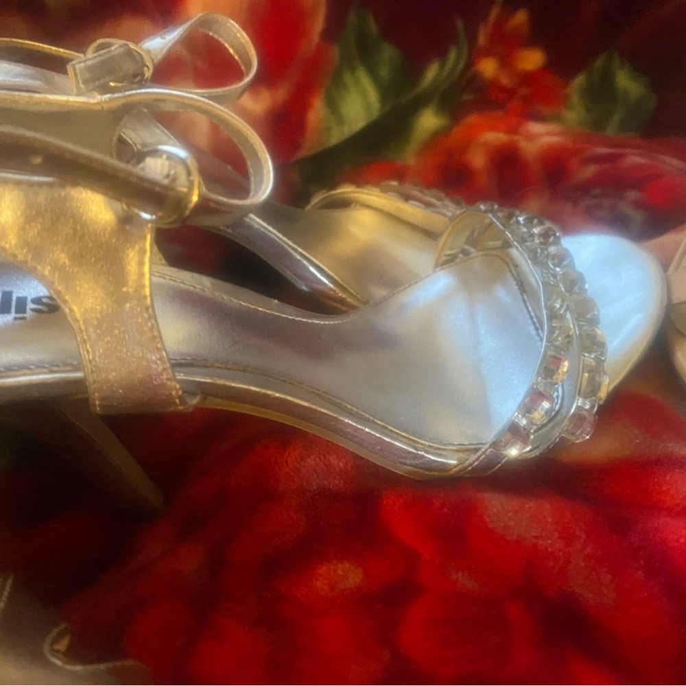 Silver/Crystal Heel
